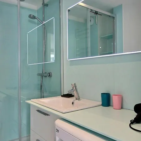 Spacieux Renove Avec Wifi Et Au Pied Des Pistes - Fr-1-455-11 La Plagne